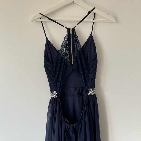 Le Chateau Bridesmaid/Grad Dress - XS - Picture 3 of 10